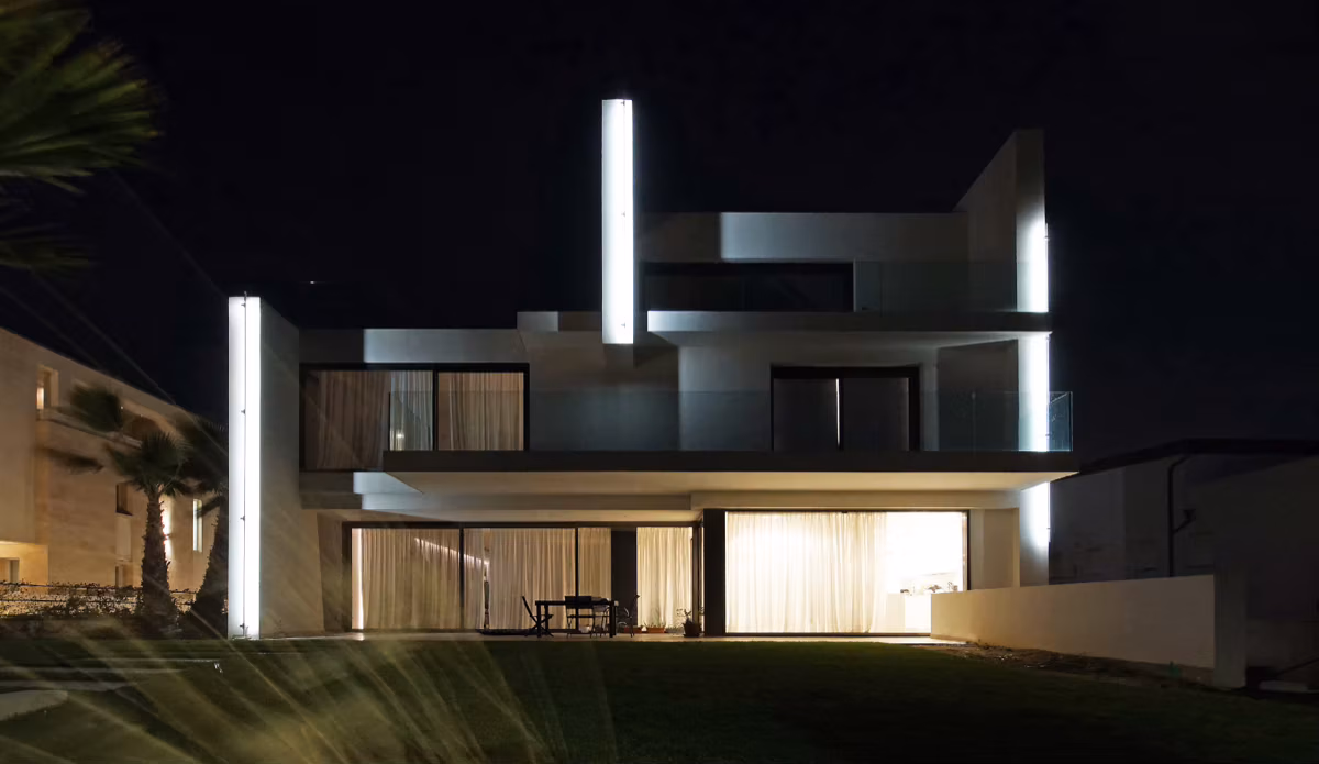 La Casa dei Setti Fluttuanti